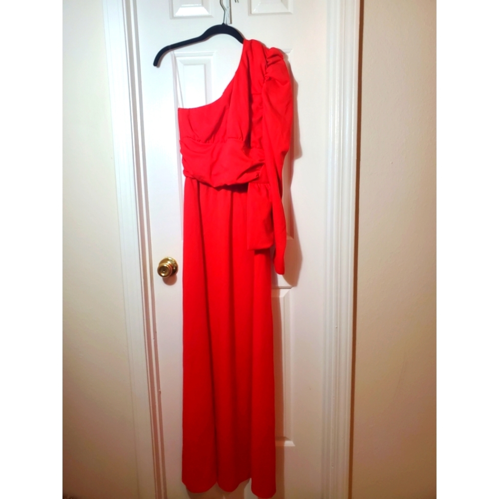 Fashion Nova -Chic Sophistication One Shoulder Top